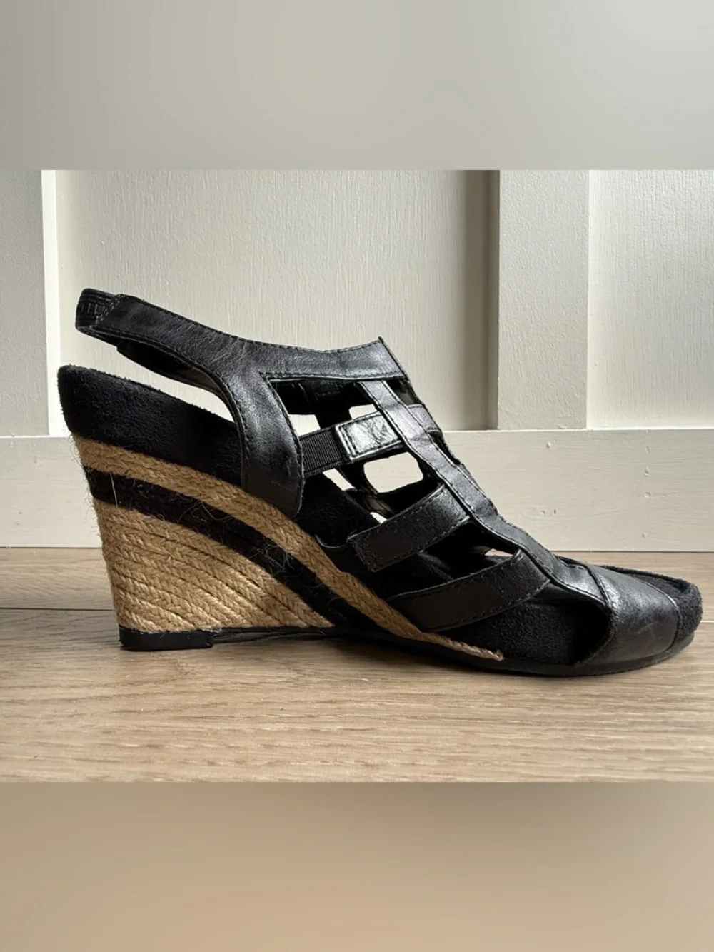 AEROSOLES Black Espadrille Wedge Sandals